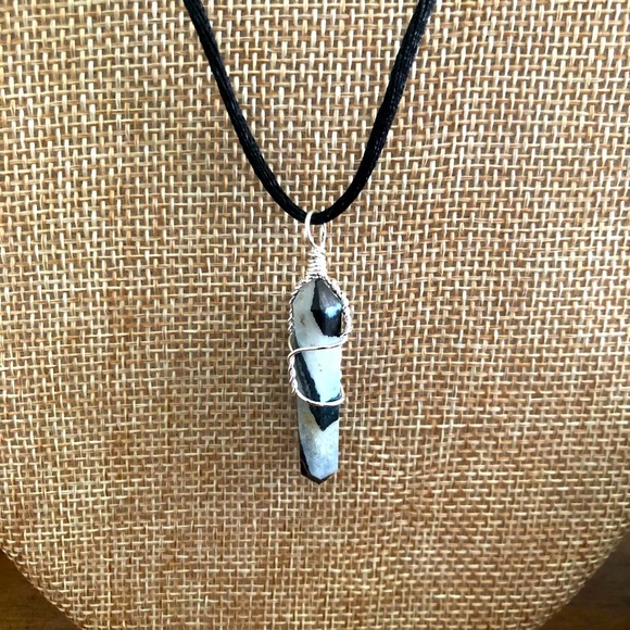 Crystal Chakra Necklace - Picture 2 of 2